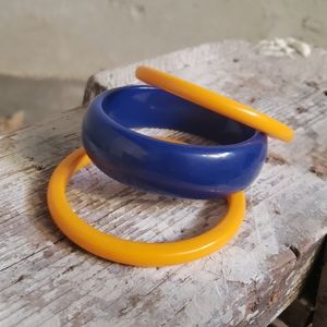 Lucite Bangle Bracelet Set Blue Yellow